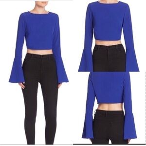 NWT Kendall & Kylie Crop Flare Bell Sleeves Top Medium